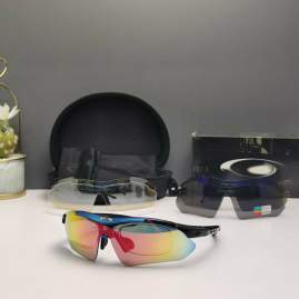 Picture of Oakley Sunglasses _SKUfw66124543fw